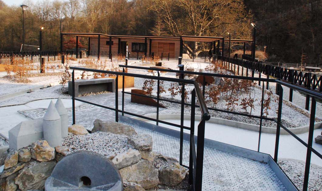 Bâtiment d'accueil du minigolf des Récollets